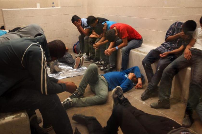 Indocumentados en centros de detención denuncian “tortura psicológica”